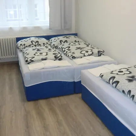 Hu Praag